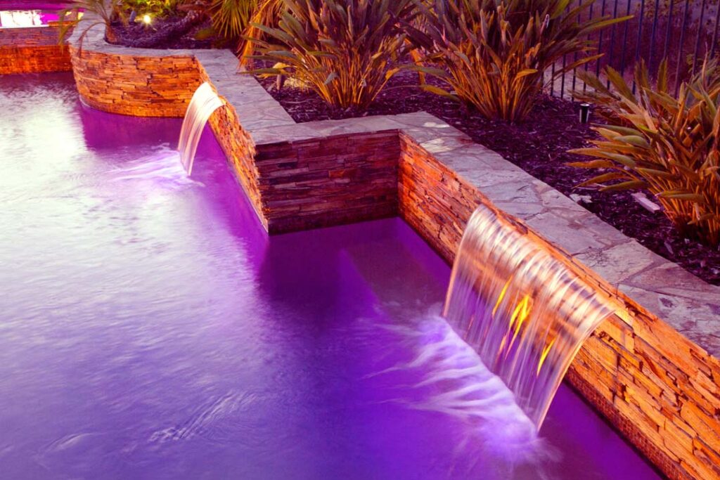 LED pool lighting: 5 things to know to help you make the right